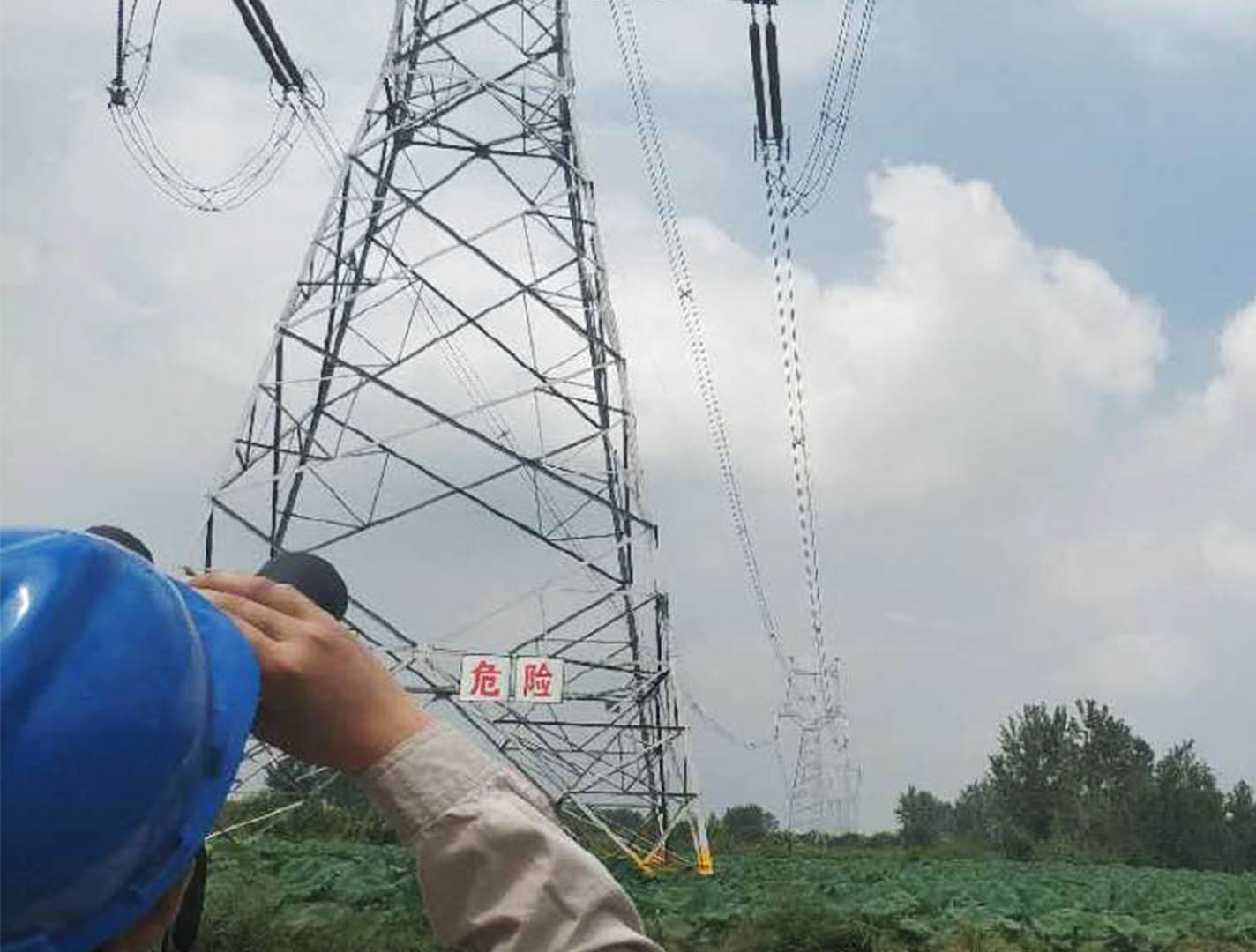 Application of outdoor thermal transfer sign in power transmission line
